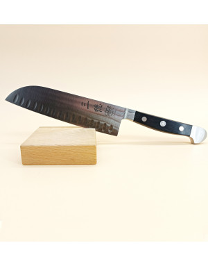 Güde : Alpha Black, Santoku lame alvéolée 18 cm, forgé à double mitre