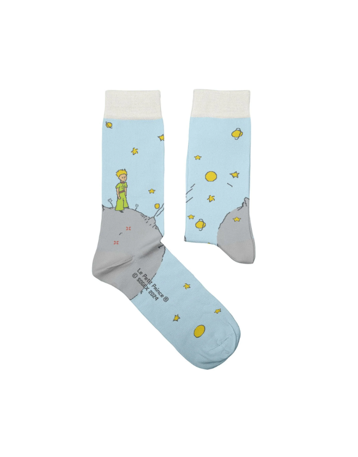 Chaussettes Petit prince sur son astéroïde. Modèle par Sock Affairs