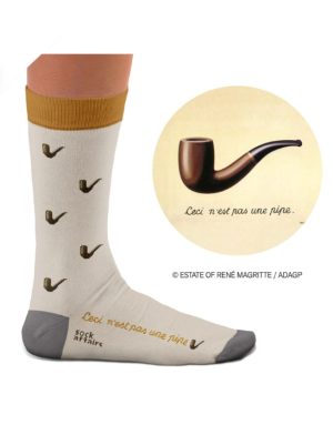 Chaussettes Magritte, ceci n'est pas une pipe. Motif de sock affairs