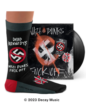 Chaussettes Rock & Roll d'après le titre Nazi Punks des Dead Kennedys. Modèle par Sock Affairs